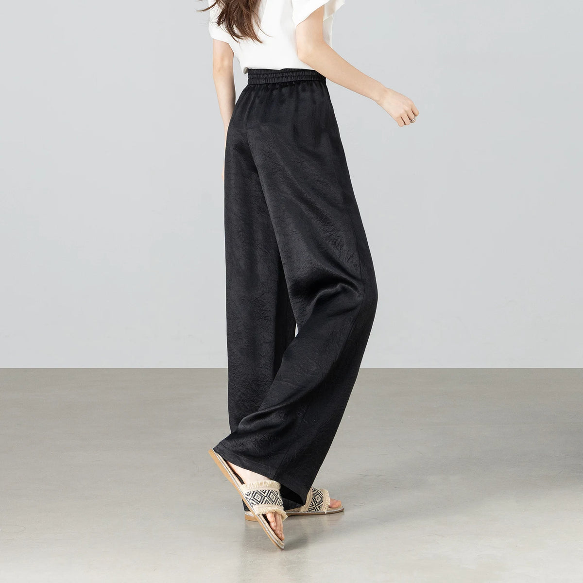Drawstring Wide-Leg Pants