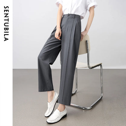 Pleated Tapered Pants